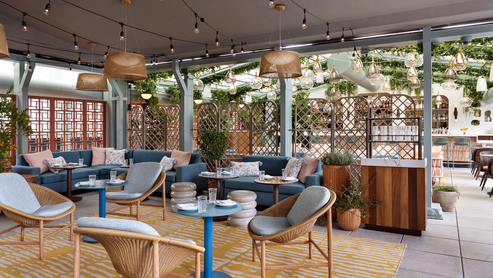 Bar Sprezzatura Dining Room