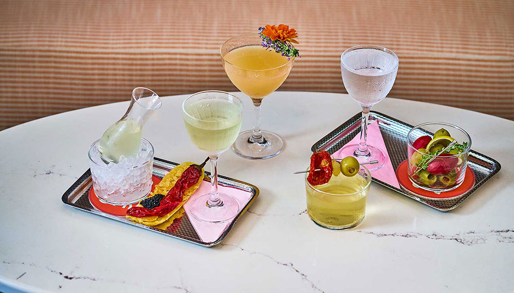 creative cocktail layouts at Bar Sprezzatura